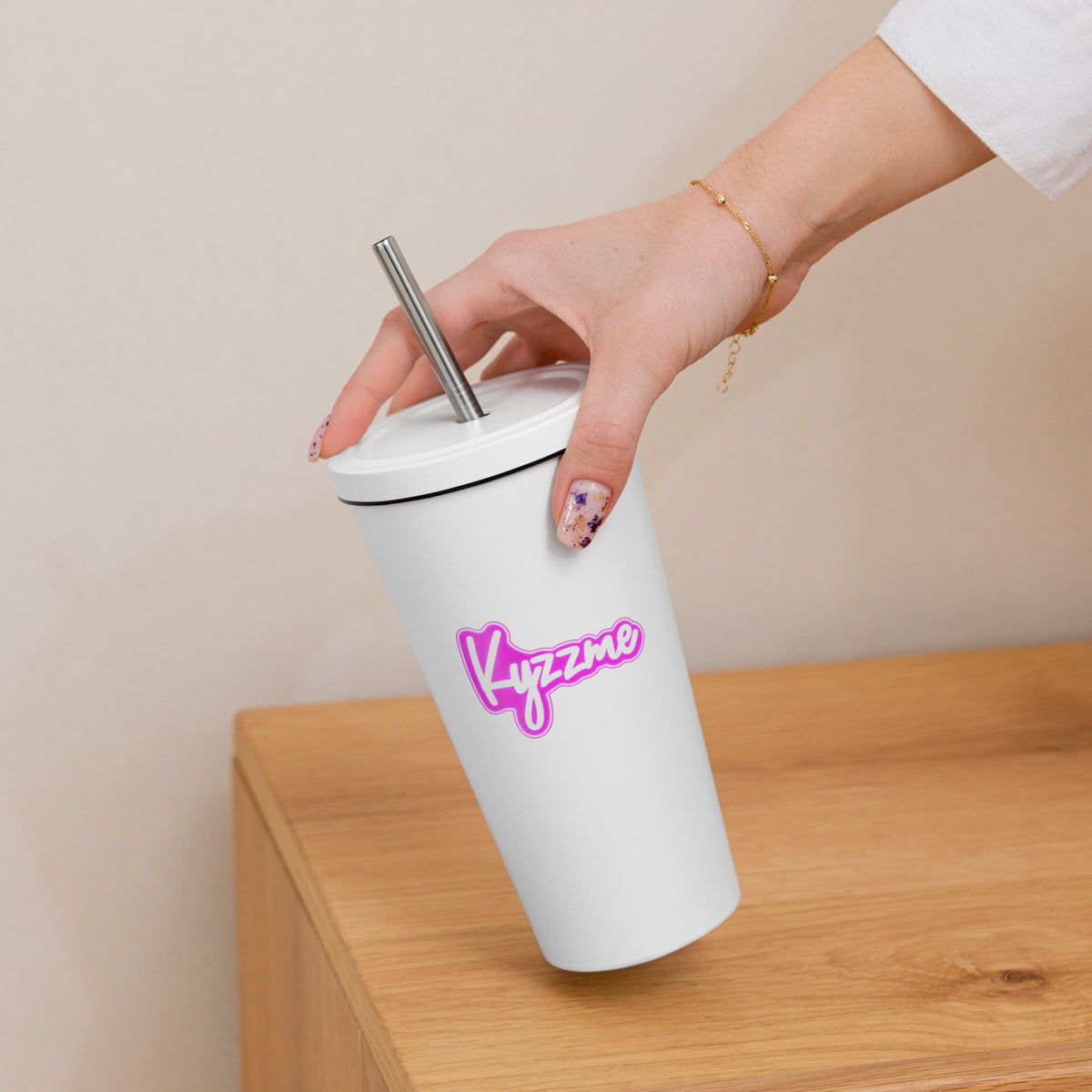 Kyzzme 20oz Tumbler w/straw